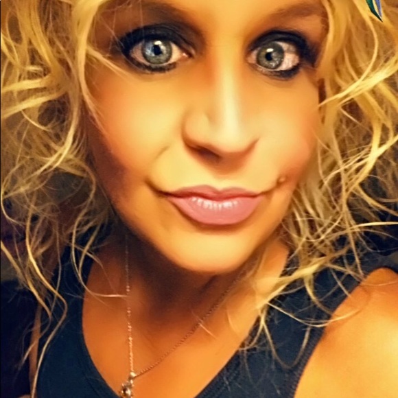 Meet your Posher, Jodi - Picture 2 of 8